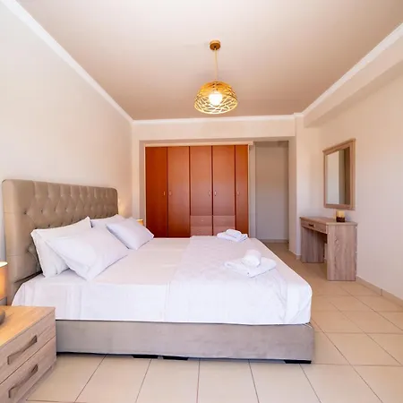 La Casa De Agathi Apartment *